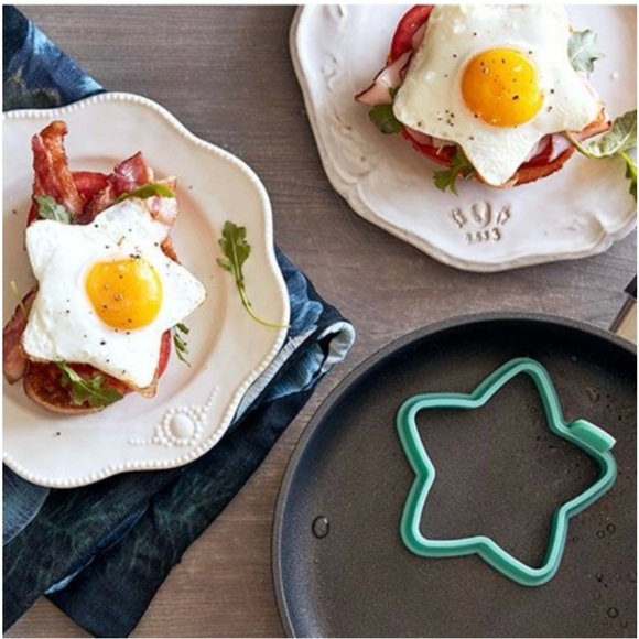 Pampered Chef Pancake Molds with 7 Emoji Stencils - Picture 3 of 5